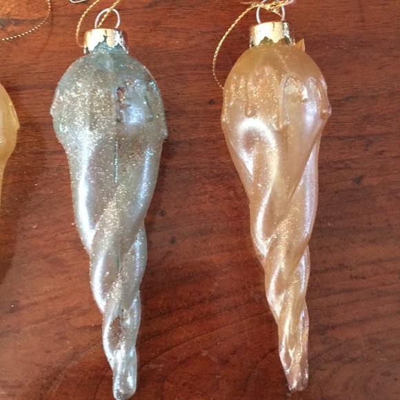 4 sparkling ice cycle ornaments. - Picture 2 of 2